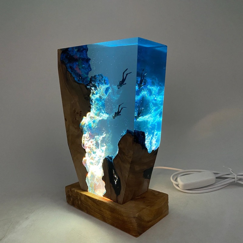 Deep Sea Colorful Exploration  - Unique Lighting Decor reseña y precio