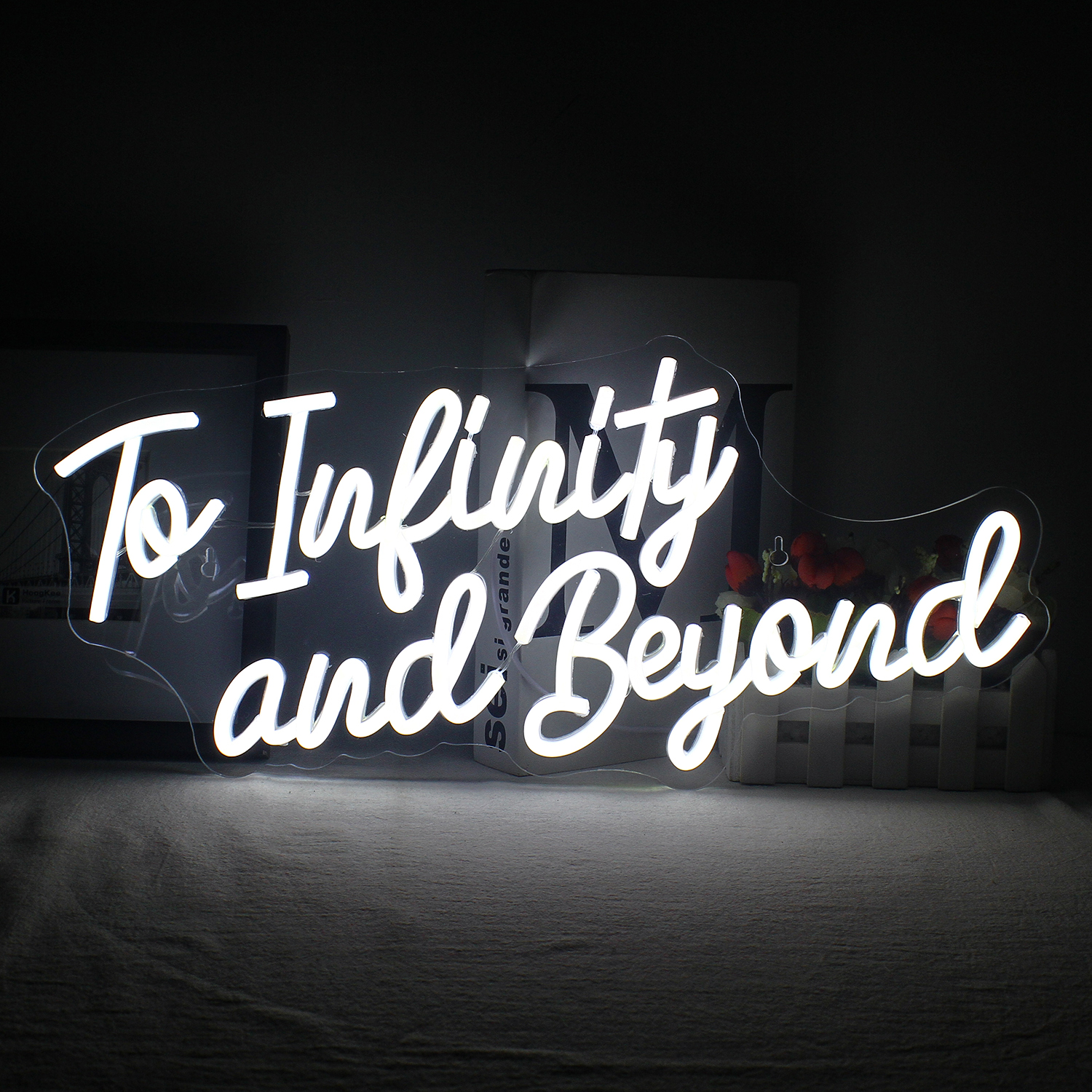 To Infinity and Beyond Led Neo - Lighting Decor And Beyond reseña y precio